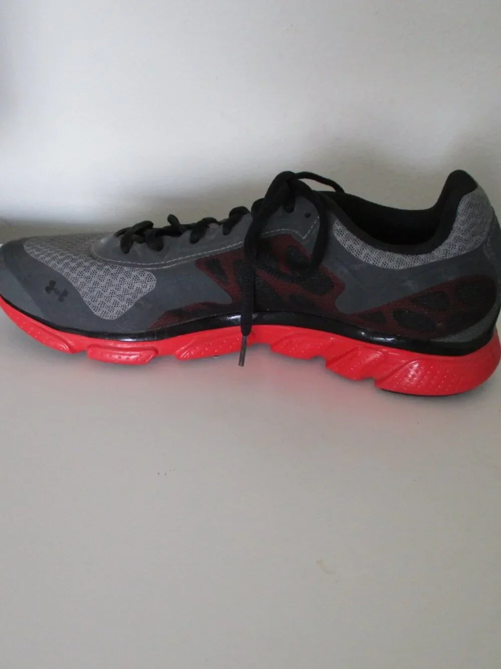 Under Armour Mens Gray Textile Lace-up Sneaker - Size 10.5M